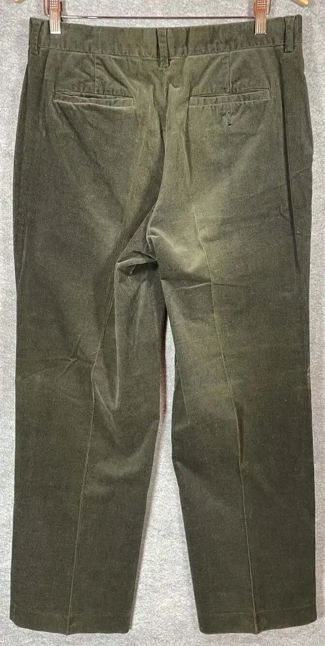 Banana Republic Men's Olive Green Stretch Corduroy Trousers Size‎ 34/32